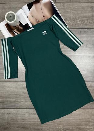 Оригінальна сукня adidas з лампасами