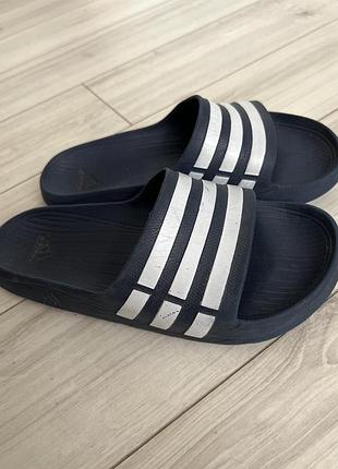 Adidas оригінал , р.38