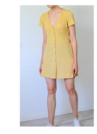 Жовте коротке плаття на літо. жовта сукня коротка pull&bear. сукня з бавовною