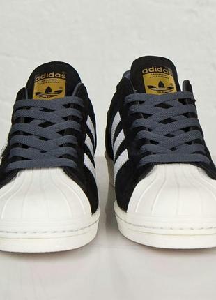 Стильные мужские кроссовки adidas originals superstar 80s deluxe suede5 фото