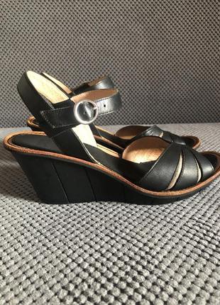 Сандалі босоніжки жіночі шкіряні camper .39р./25 см.