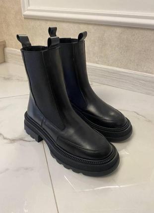 Зимние ботинки челси