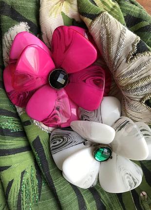 Оригинальный необычный клатч accessorize с цветами 9
