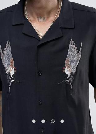 Брендова чорна віскозна чоловіча сорочка теніска шведка в птиці asos s знижка комір revere3 фото