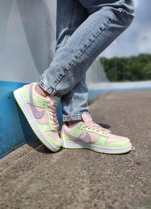 Прекрасные женские кроссовки nike sb dunk low lime peach лайковые с розовым6 фото