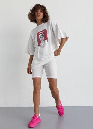 Жіночий костюм з футболкою oversize і велосипедками — молочний колір, m (є розміри)