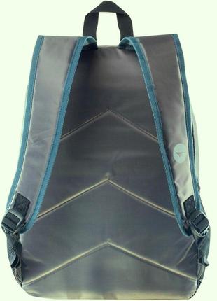 Легкий спортивний, міський рюкзак daymart 18l hi-tec pinback оливковий4 фото