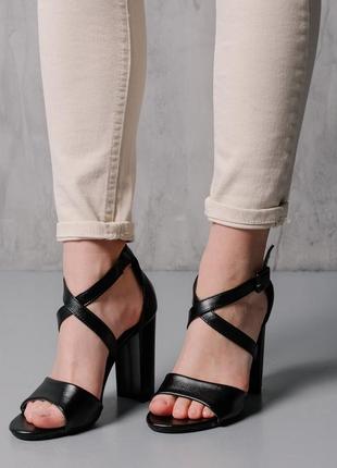 Жіночі босоніжки fashion raquel 3997 36 розмір 23,5 см чорний