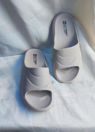 Шльопки бежеві від української фабрики progress, піна