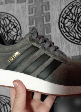 Кроссовки-adidas