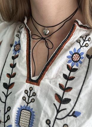 Сердечко на шнуру тренд чокер на шию