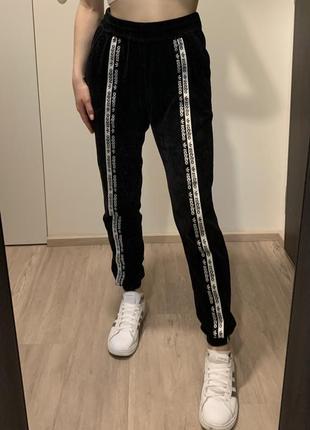 Спортивні штани adidas бархатні, велюрові