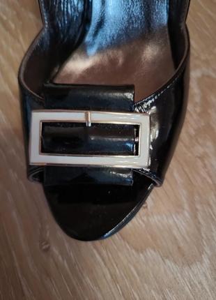 Босоніжки італія