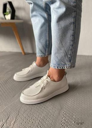 Женские мокасины из перфорации