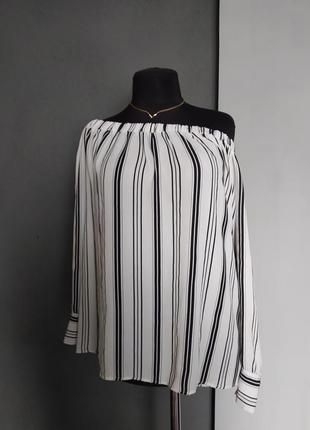Блуза белая вертикальные черные линии открытые плечи батал