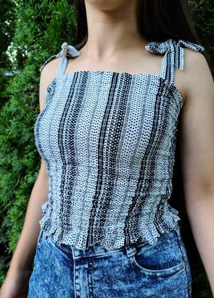 Топ h&m на завязках. розмір s підійде також на xs.
