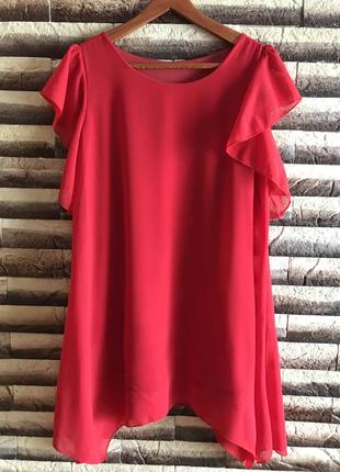 Красное платье