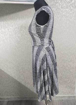 Платье в полоску с асимметричным низом3 фото