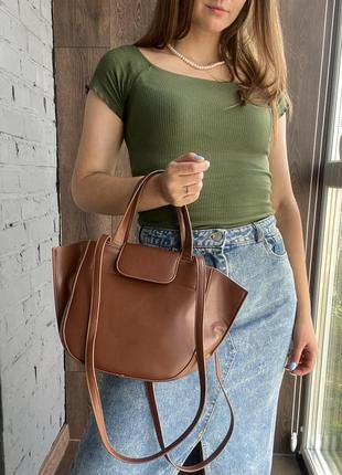 Сумка коричнева кросбоді стильна жіноча сумочка
