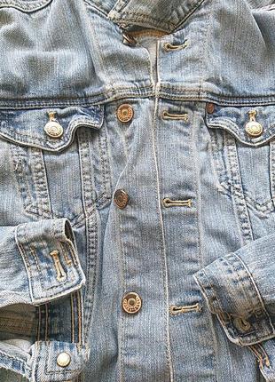Укороченая джинсовая куртка.5 фото