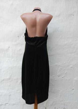 Винтажное элегантное чёрное бархатное платье миди футляр с открытой спиной jin-fizz.5 фото
