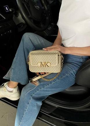 Женская сумочка michael kors milk10 фото