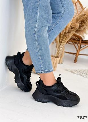 Стильні чорні жіночі кросівки на товстій/масивній підошві,текстиль+сітка, демісезон-жіноче взуття7 фото