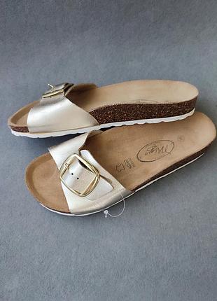 Шкіряні шльопанці з колекції  megio, made in italy