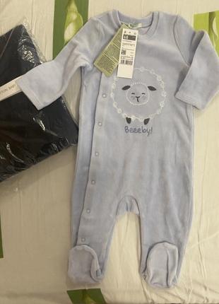 Новый человечек  benetton.  демисезон. 6-9мес (68см)