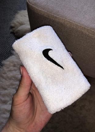 Nike оригинал махровая повязка на руку спортивная7 фото