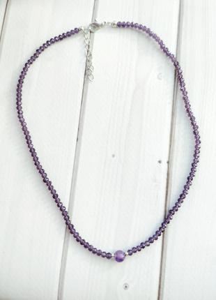 Ожерелье чекер из фиолетовых хрустальных чешских бусин и аметиста1 фото