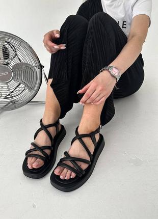 Трендовые черные женские сандалии/босоножки на толстой подошве, кожаные/кожа-женская обувь на лето3 фото