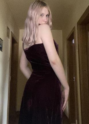 Вечірня сукня з вирізом на ніжці, бордова бархат8 фото