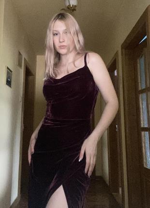 Вечернее платье с вырезом на ножке, бордовый бархат7 фото