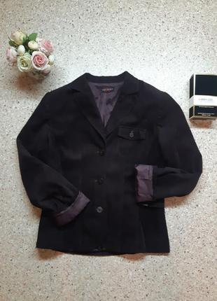 Пиджак темно -сливового цвета