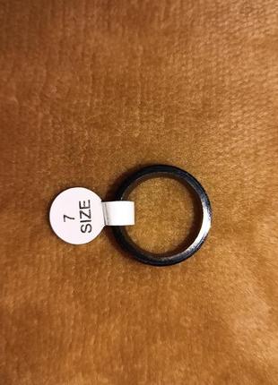 Черное кольцо в готическом стиле 17.5 р7 фото