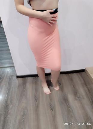 Оптягивающая юбка с завышенной талией3 фото