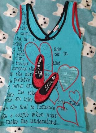 Жіноча футболка