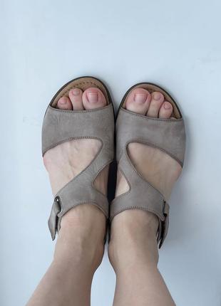 Кожаные босоножки gabor р. 6 39 , натуральная кожа, сандалии минималистичные9 фото