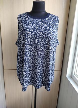 Блузка великого розміру.