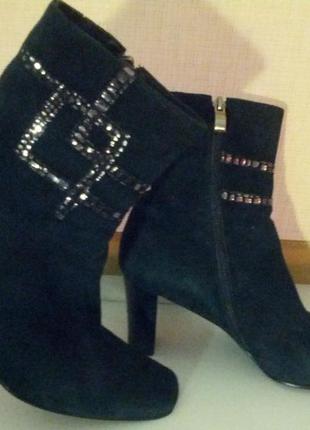 Замша науральная, черевики на підборах,25,5 см стелька39,5-,40разм