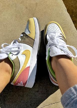 Кроссовки nike air jordan 1 low white yellow pink6 фото