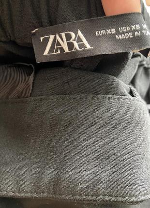 Класичні чорні брюки з золотими ґудзиками zara4 фото