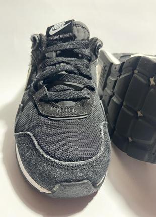 Кроссовки nike venture runner