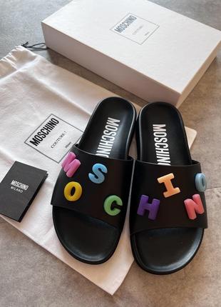 Летние сланцы шлепки черные moschino