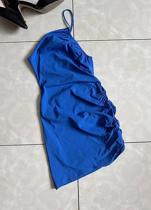 Короткое платье на одно плечо zara