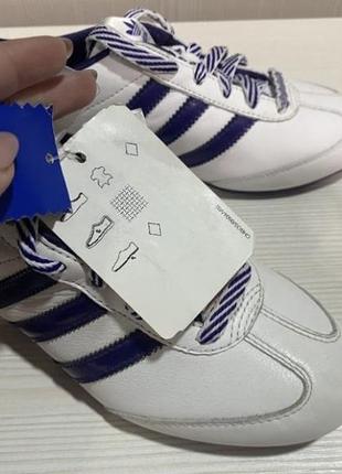 Оригинальные женские кожаные кроссовки adidas4 фото