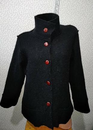Вовняний жакет.
