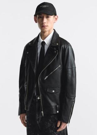 Шкіряна куртка zara  у байкерському стилі  чорного кольору1 фото