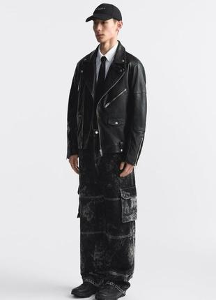 Шкіряна куртка zara  у байкерському стилі  чорного кольору5 фото